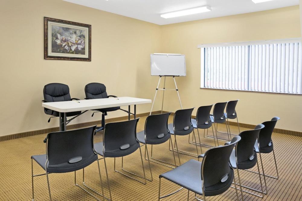 Surestay Studio By Best Western Conroe Downtown Kültér fotó